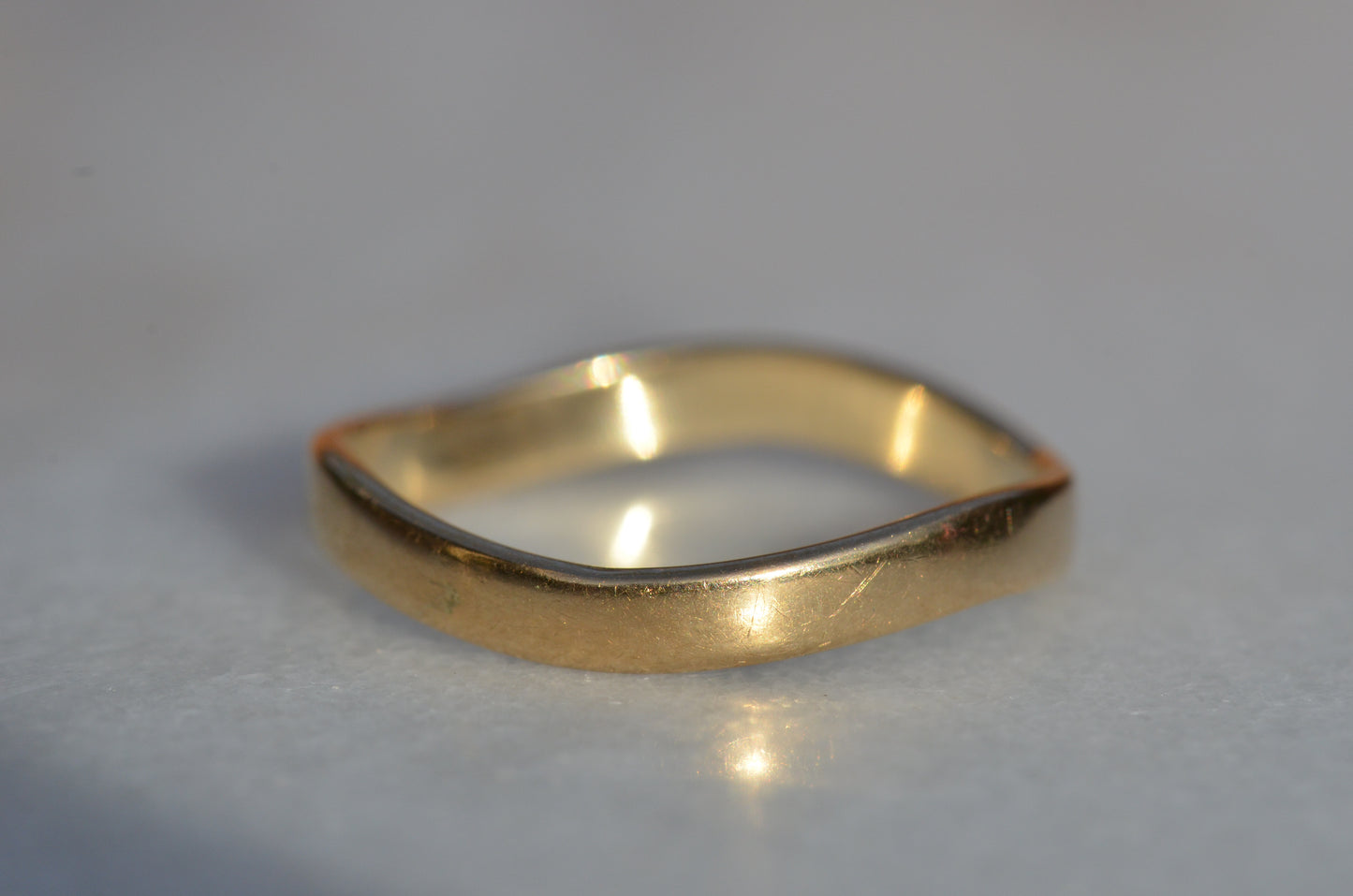 Wavy Y2K Band Ring