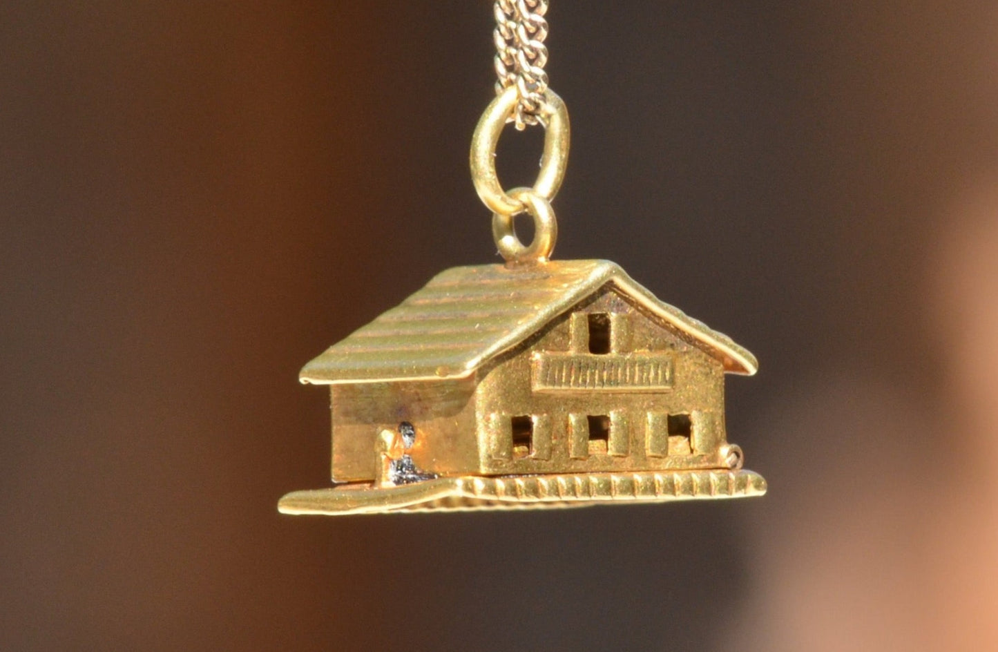 Romantic Lovers' Cabin Charm