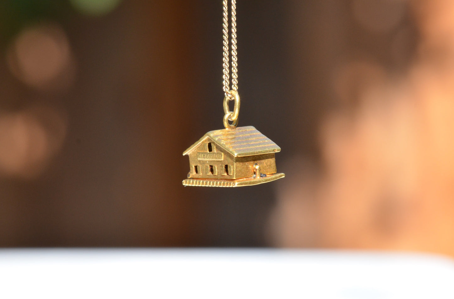 Romantic Lovers' Cabin Charm