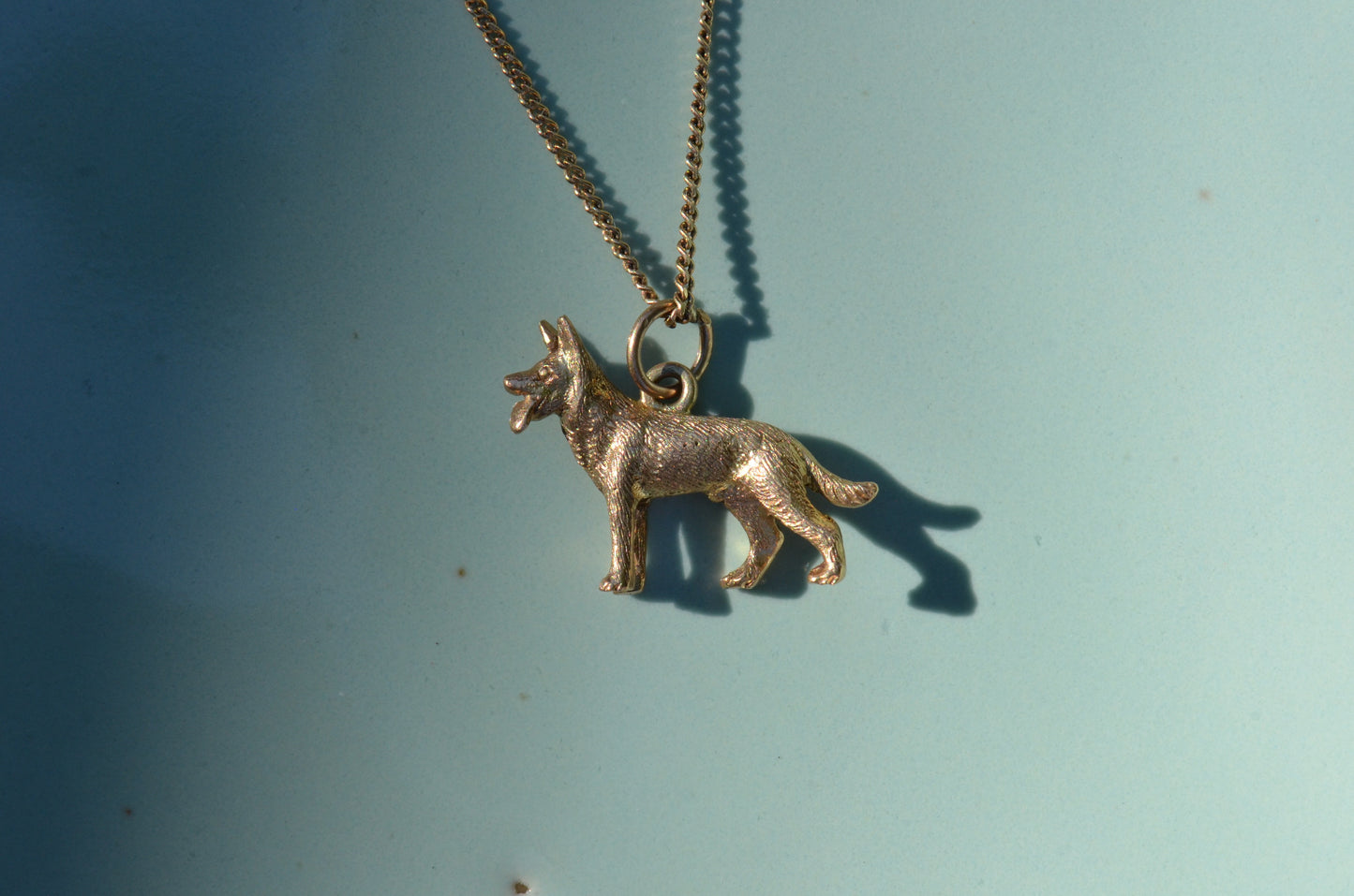 Alert Vintage German Shepherd Charm