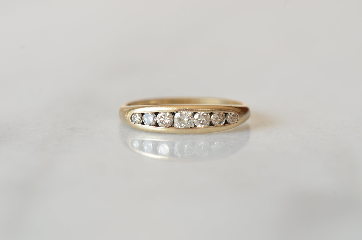 Sparkling Vintage Tapered Channel Band