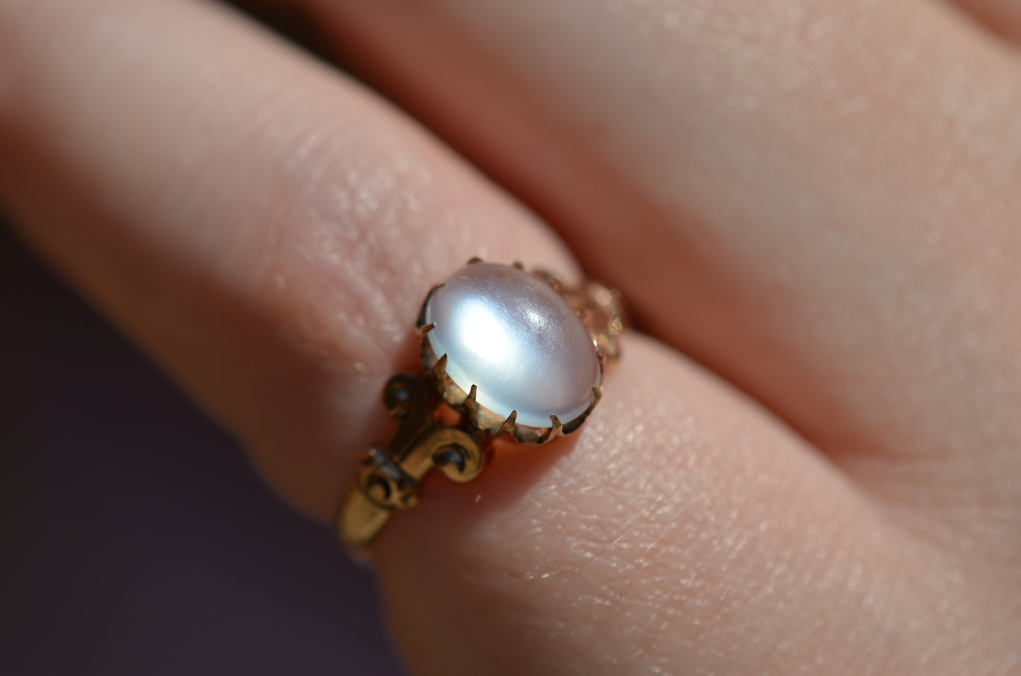 Glowing Victorian Moonstone Ring