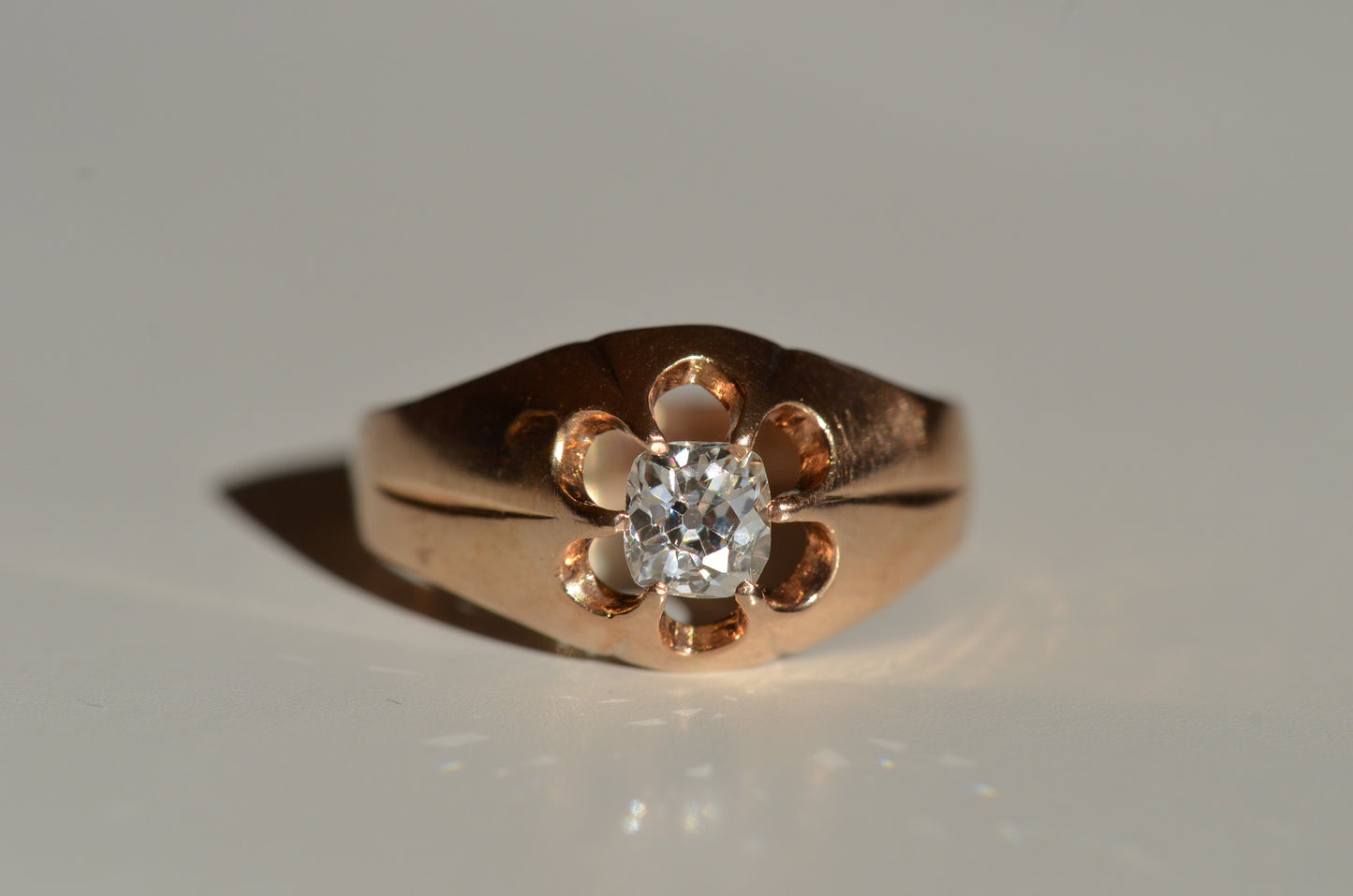 Warm Vintage Old Mine Belcher Ring