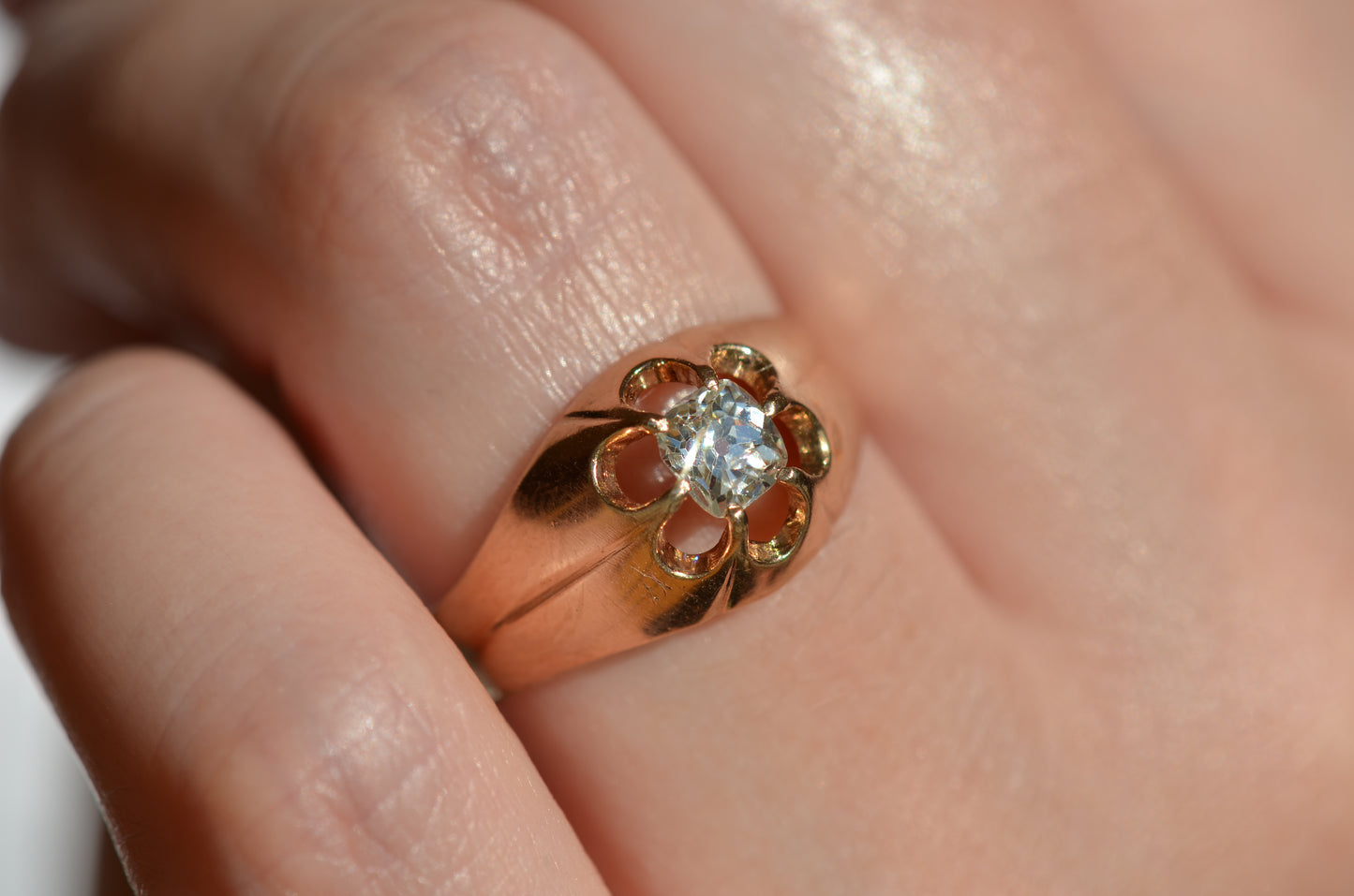 Warm Vintage Old Mine Belcher Ring