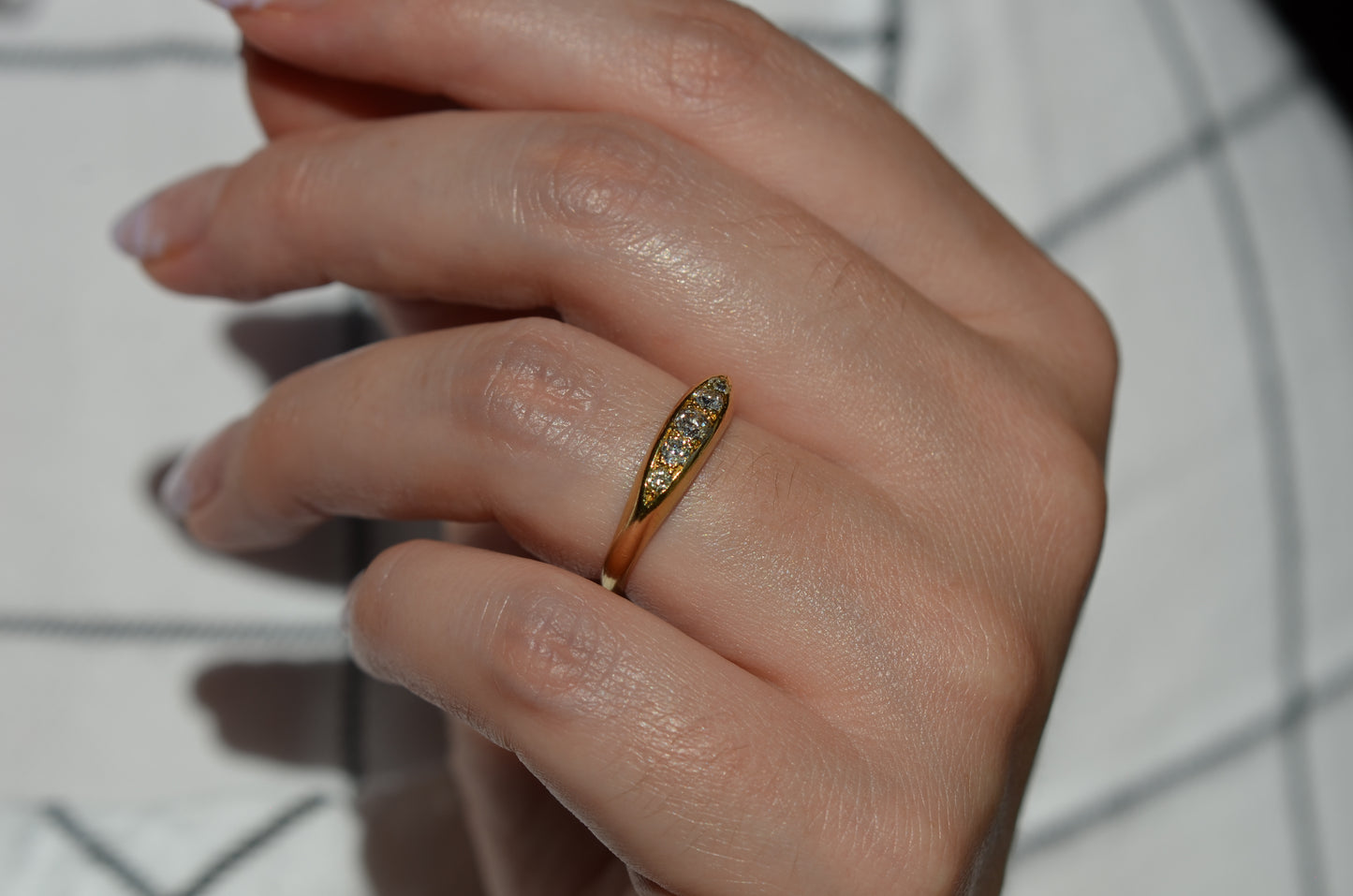 Minimalist Edwardian Boat Ring