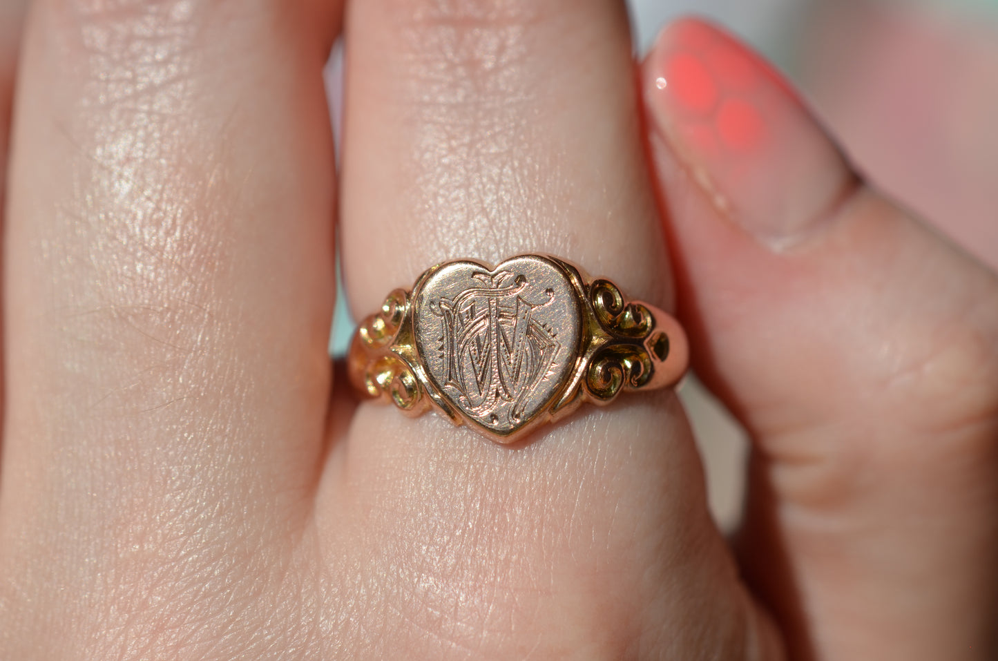 Rosy Antique Heart Signet JHW