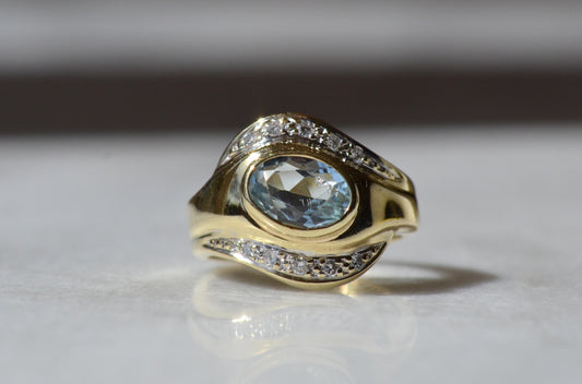 Dynamic Vintage Aquamarine Ring