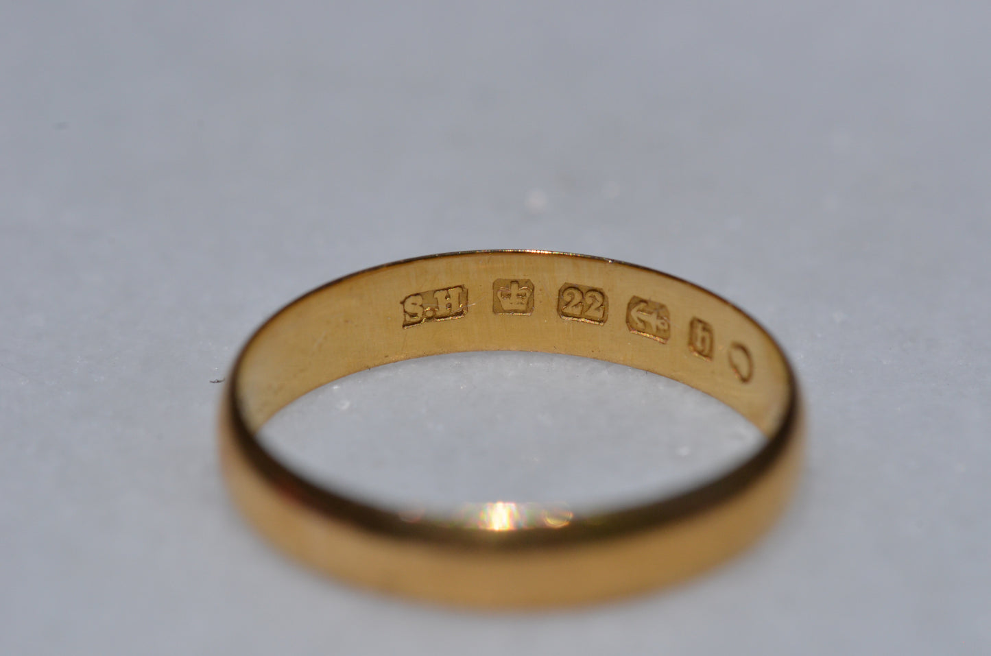 Dreamy Antique 22k Band Ring 1882 7.5