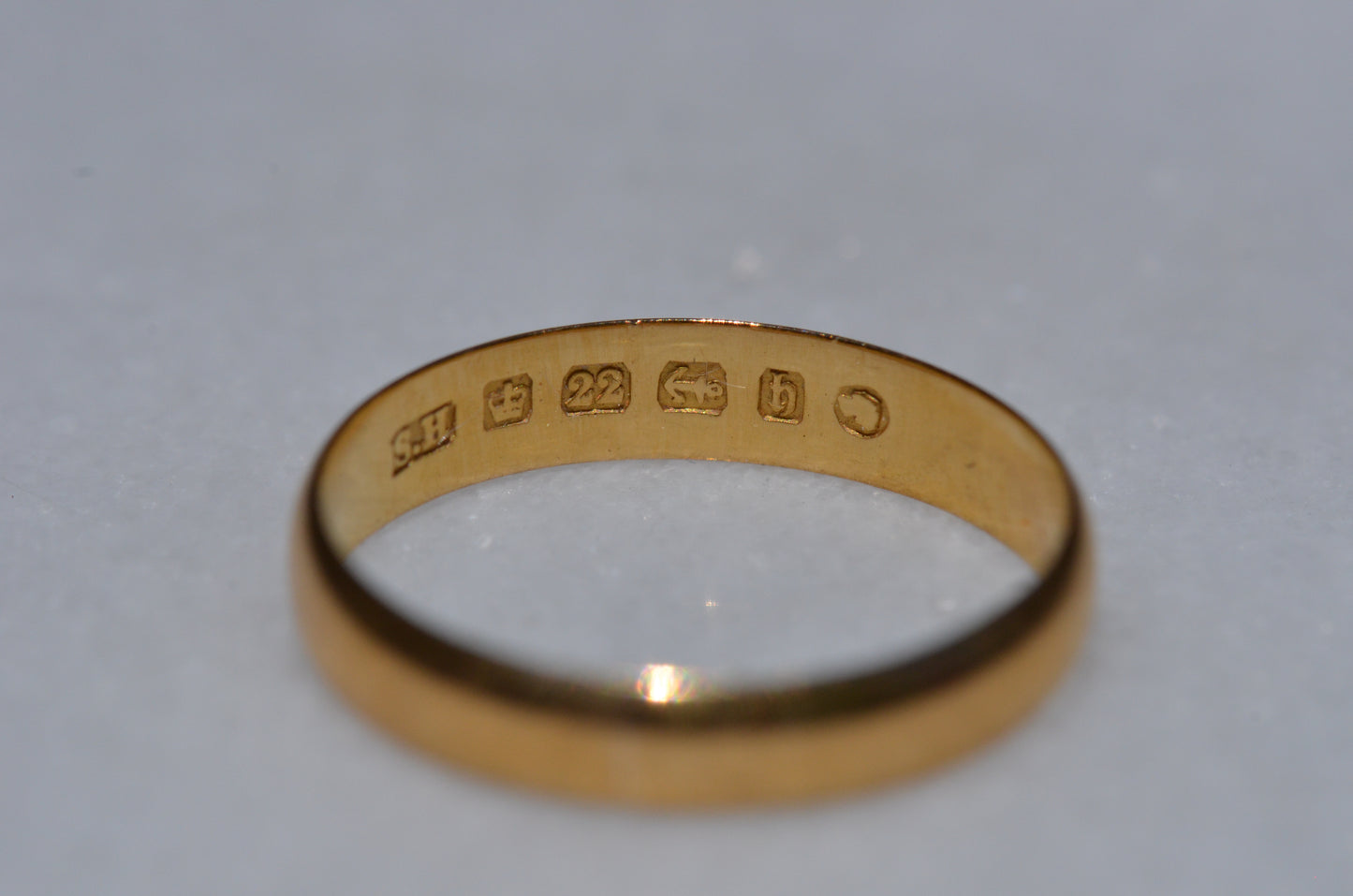 Dreamy Antique 22k Band Ring 1882 7.5