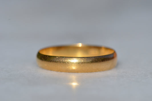 Dreamy Antique 22k Band Ring 1882 7.5