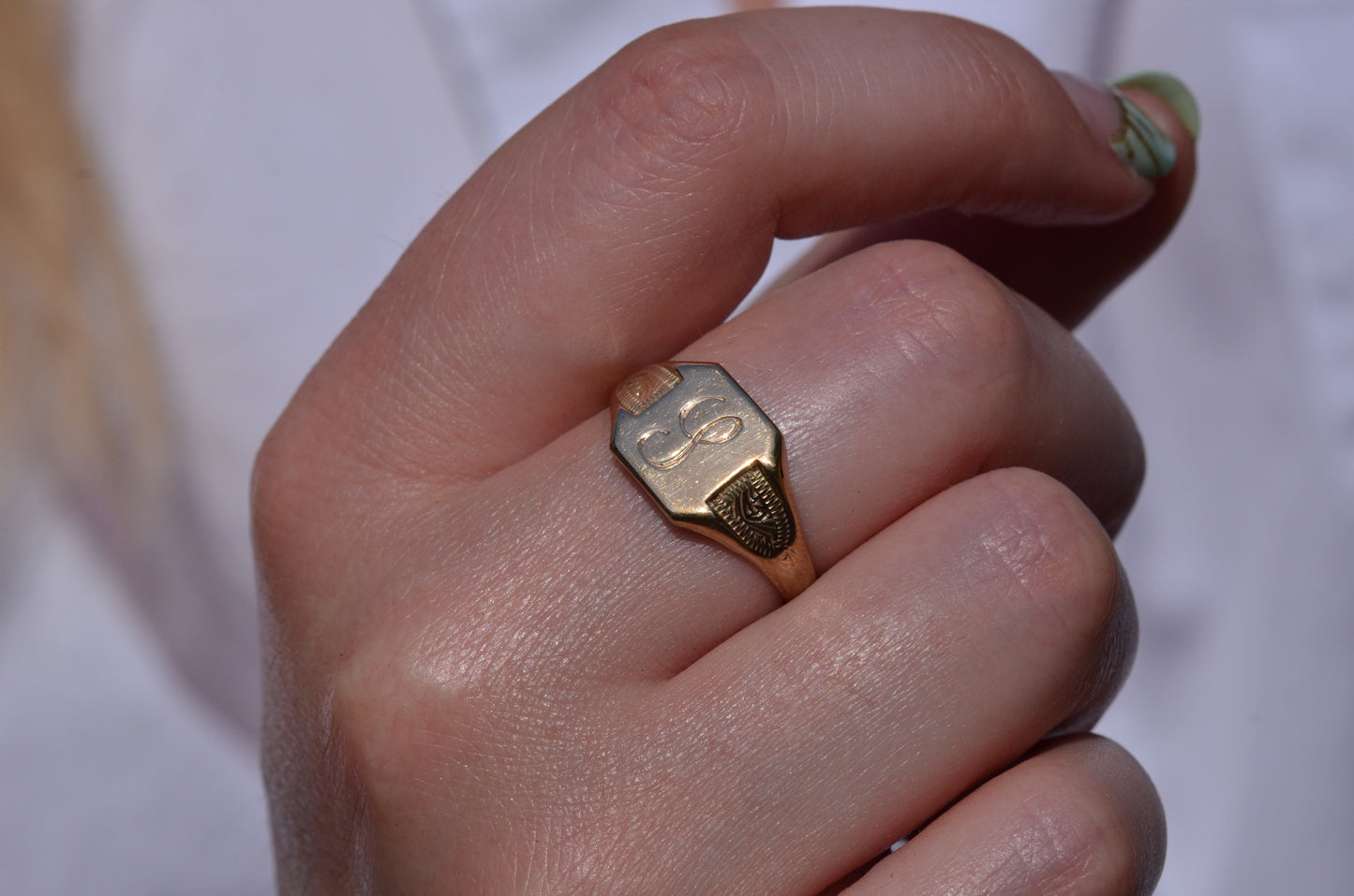 Charming Vintage Signet Ring S