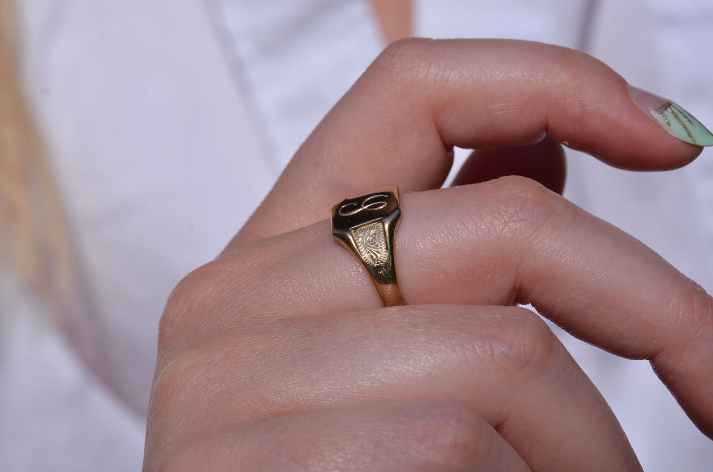 Charming Vintage Signet Ring S