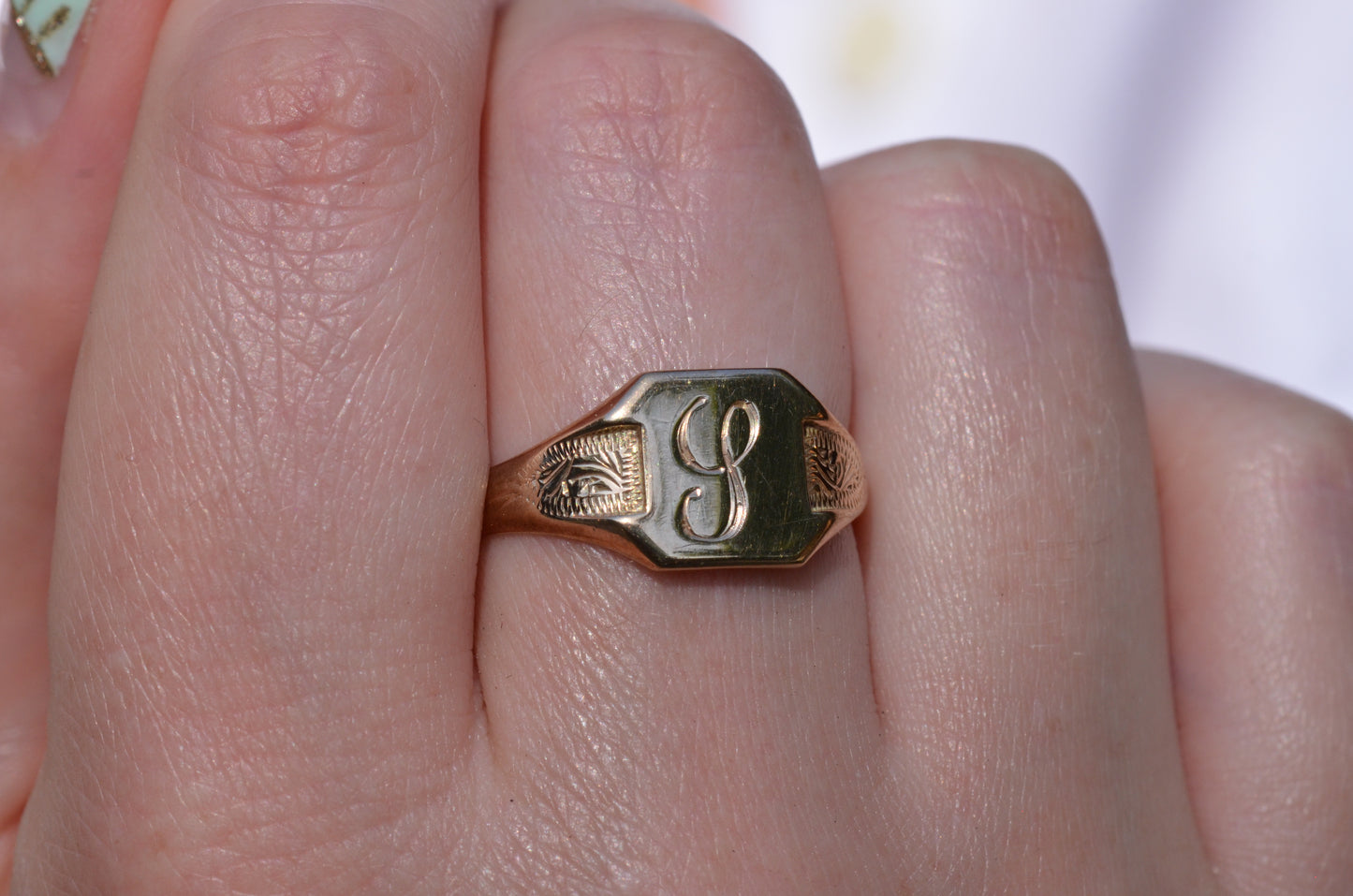 Charming Vintage Signet Ring S