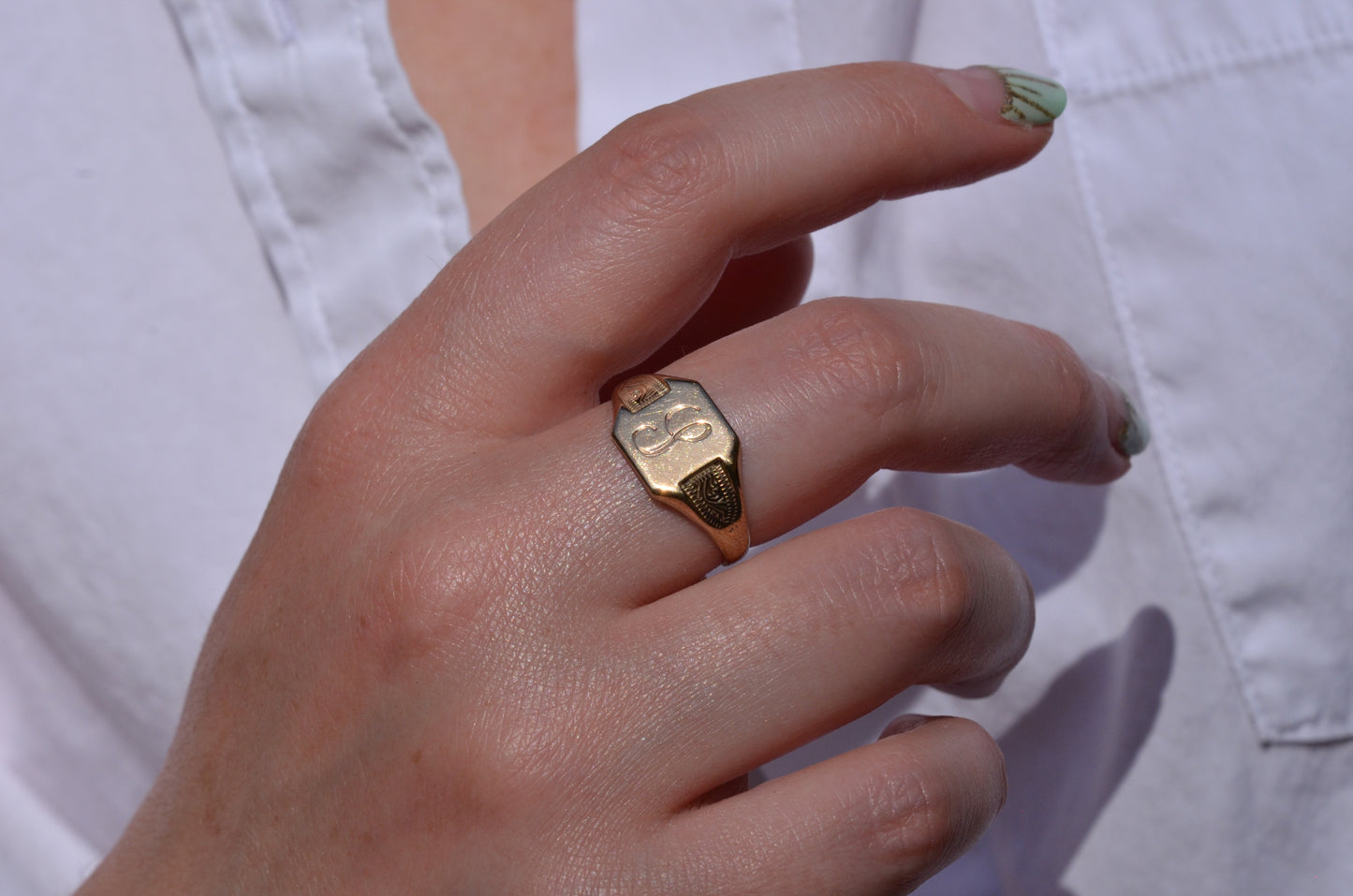 Charming Vintage Signet Ring S