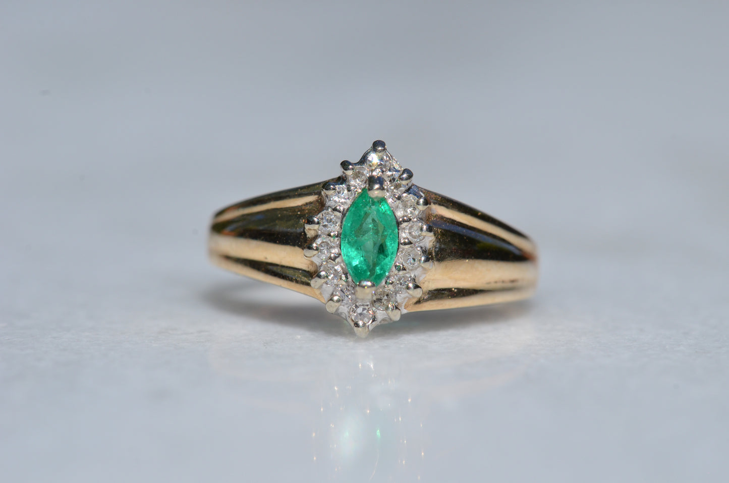 Vibrant Vintage Emerald Ring