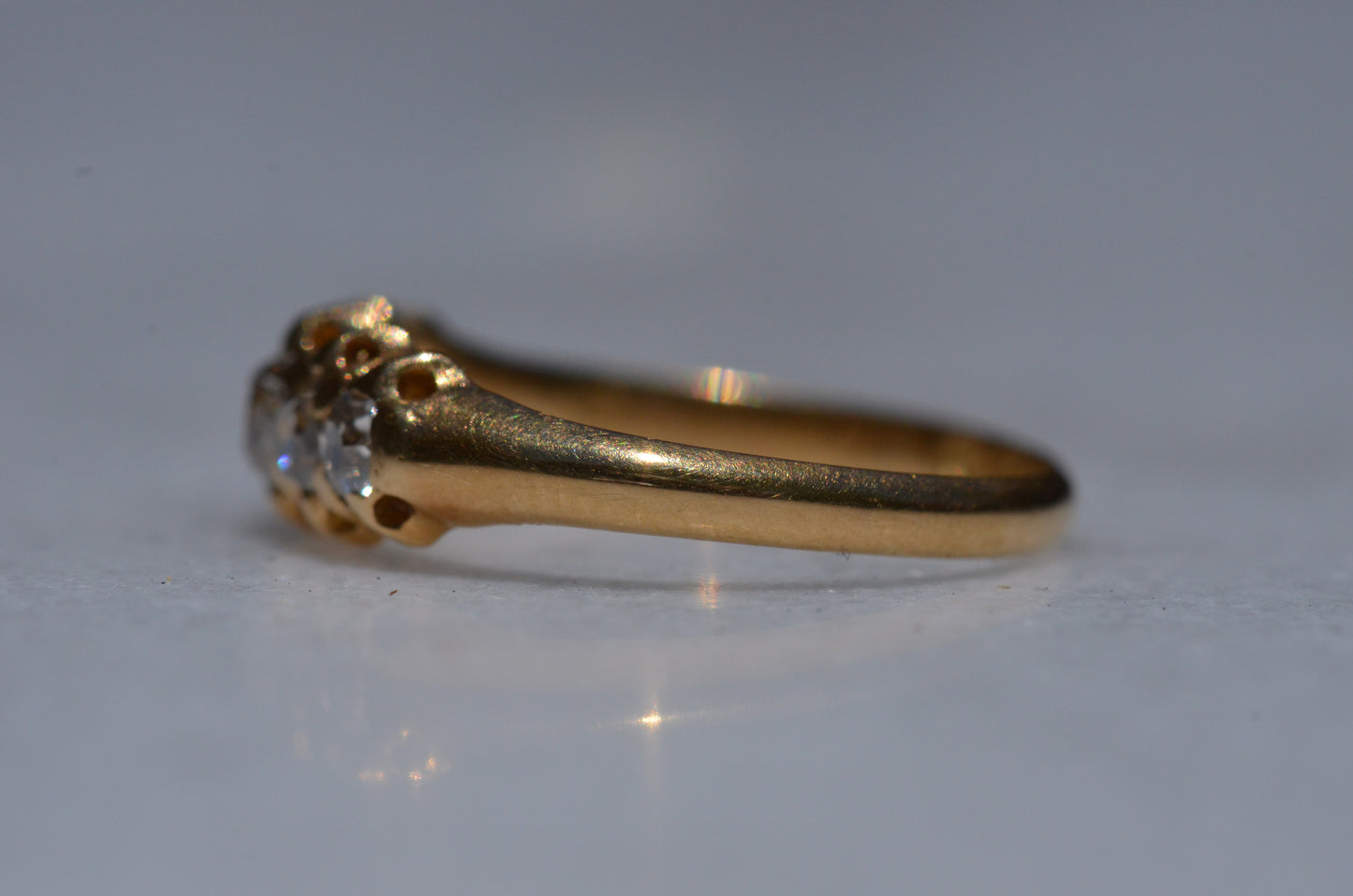 Soft Victorian Five Diamond Band