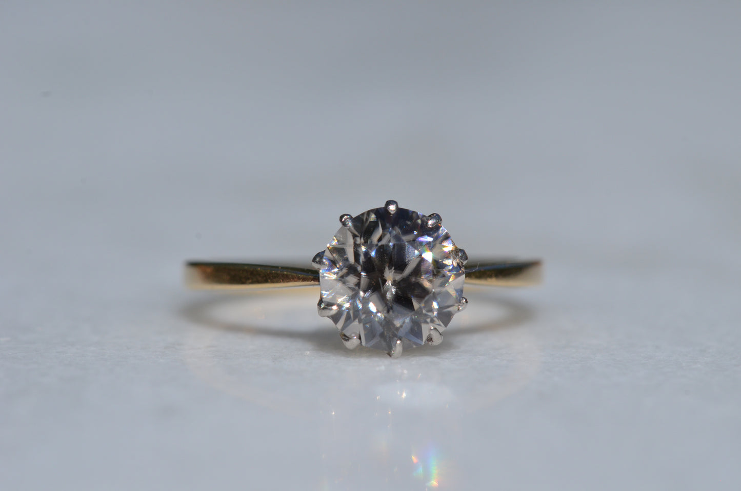 Dazzling Vintage Zircon Solitaire Ring