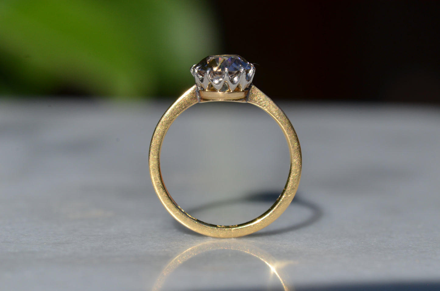 Dazzling Vintage Zircon Solitaire Ring