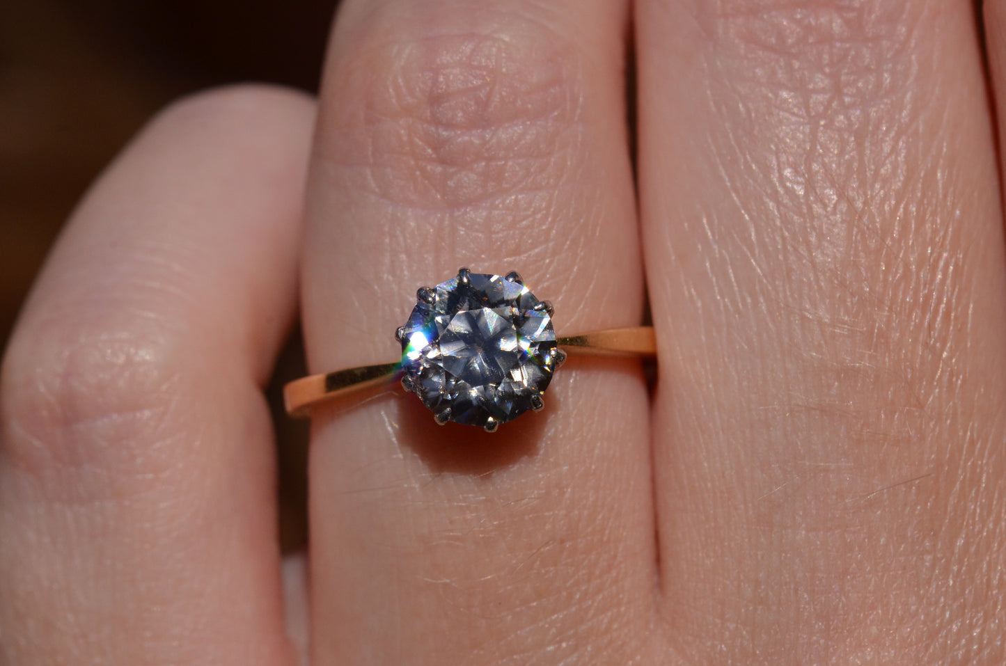 Dazzling Vintage Zircon Solitaire Ring