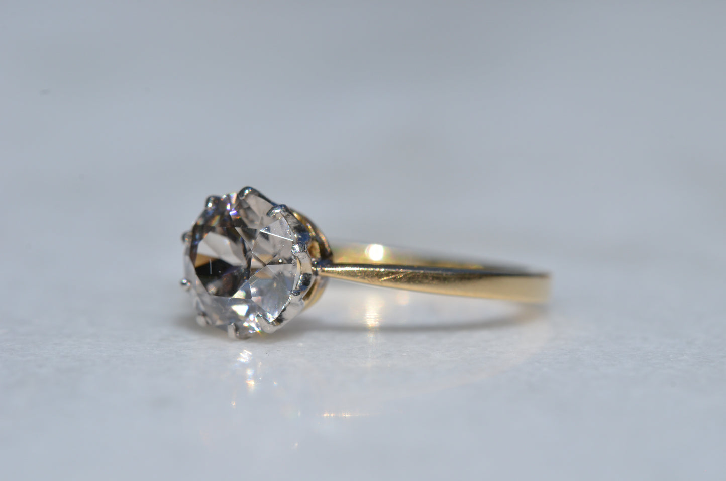 Dazzling Vintage Zircon Solitaire Ring