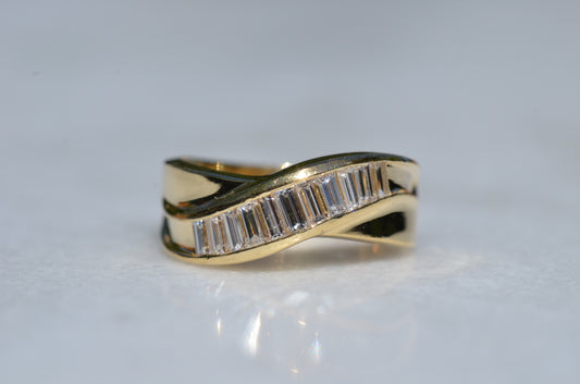 Sleek Vintage Baguette Diamond Band