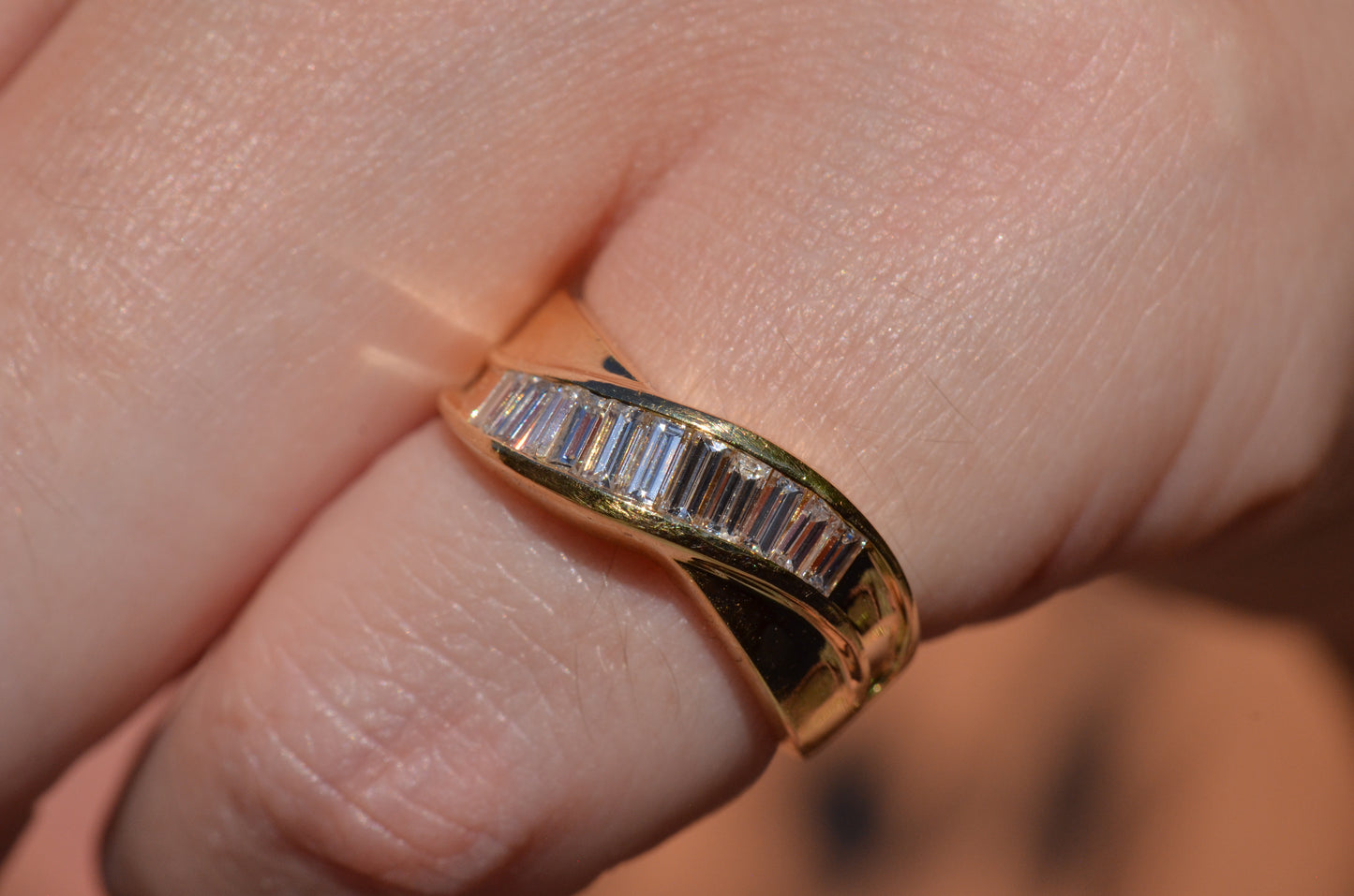 Sleek Vintage Baguette Diamond Band