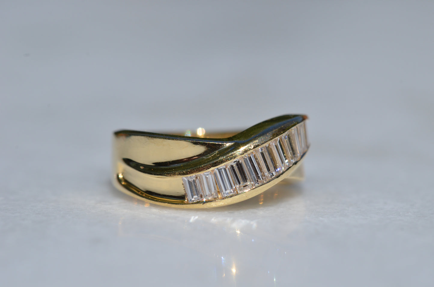 Sleek Vintage Baguette Diamond Band