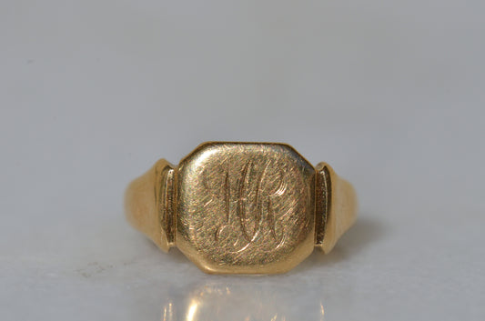 Small MR Signet Ring