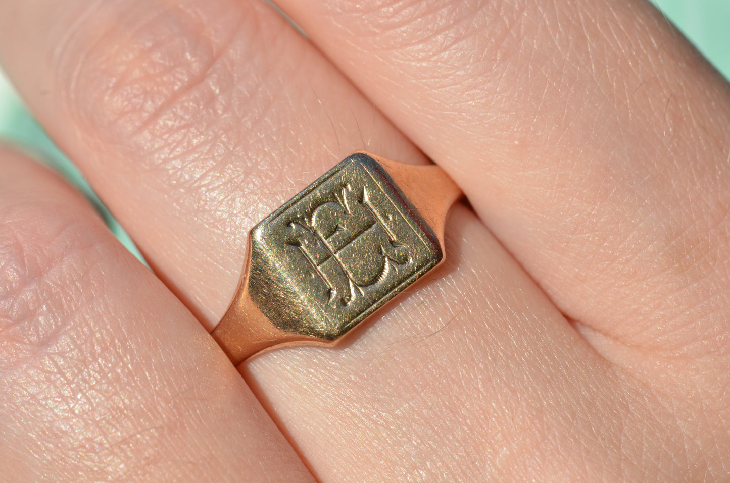 Sleek Vintage Signet Ring HE