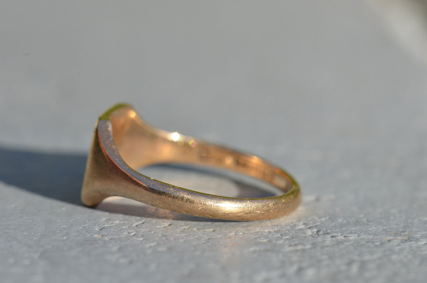 Sleek Vintage Signet Ring HE