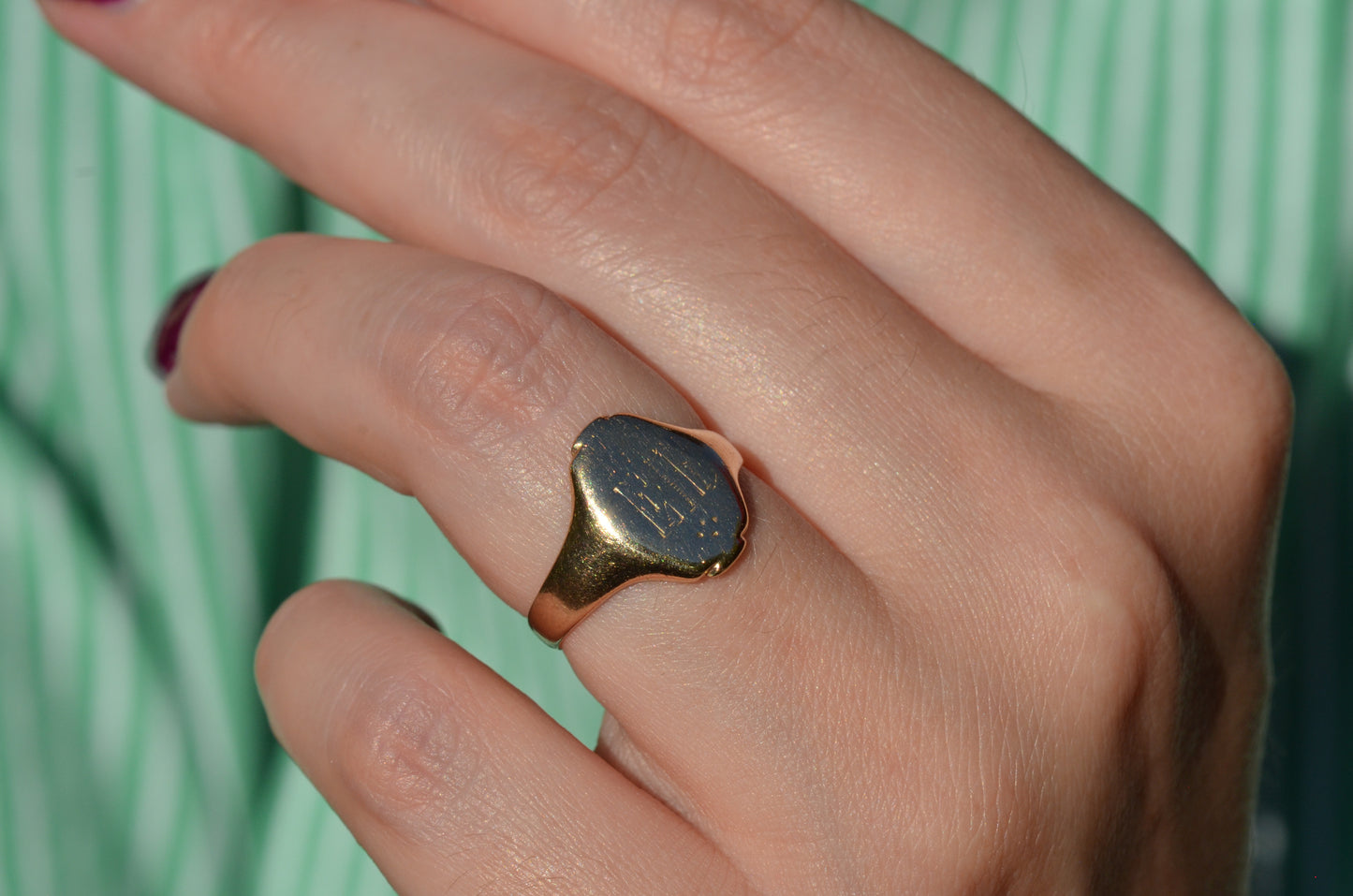 Elongated Vintage Signet Ring EH