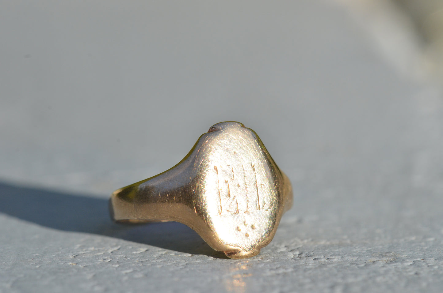 Elongated Vintage Signet Ring EH