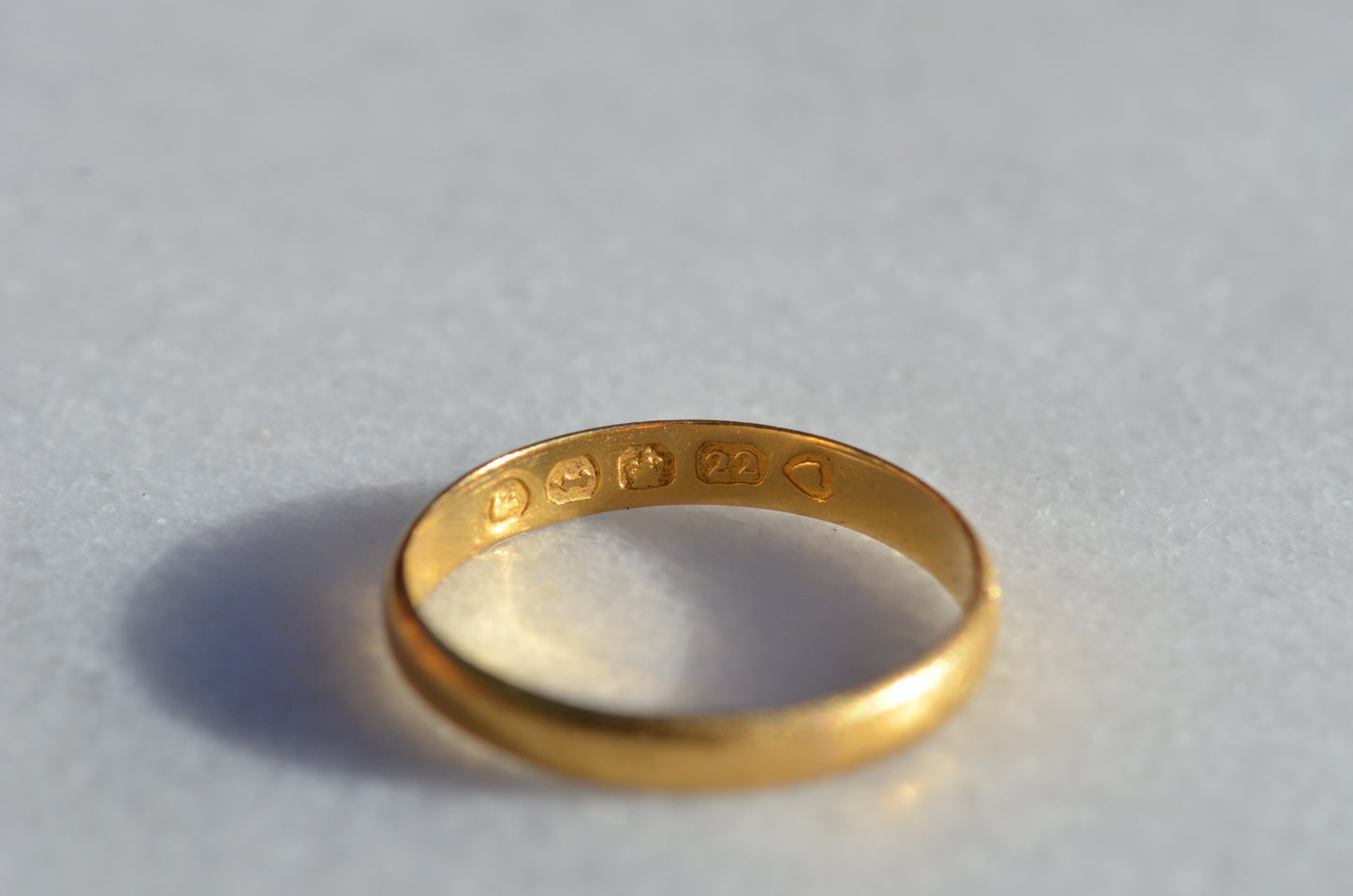 Petite Antique 22k Band 1864 4.5