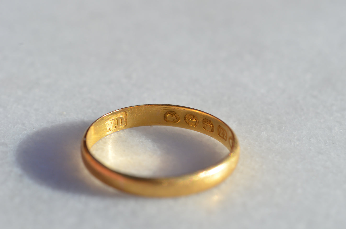 Petite Antique 22k Band 1864 4.5