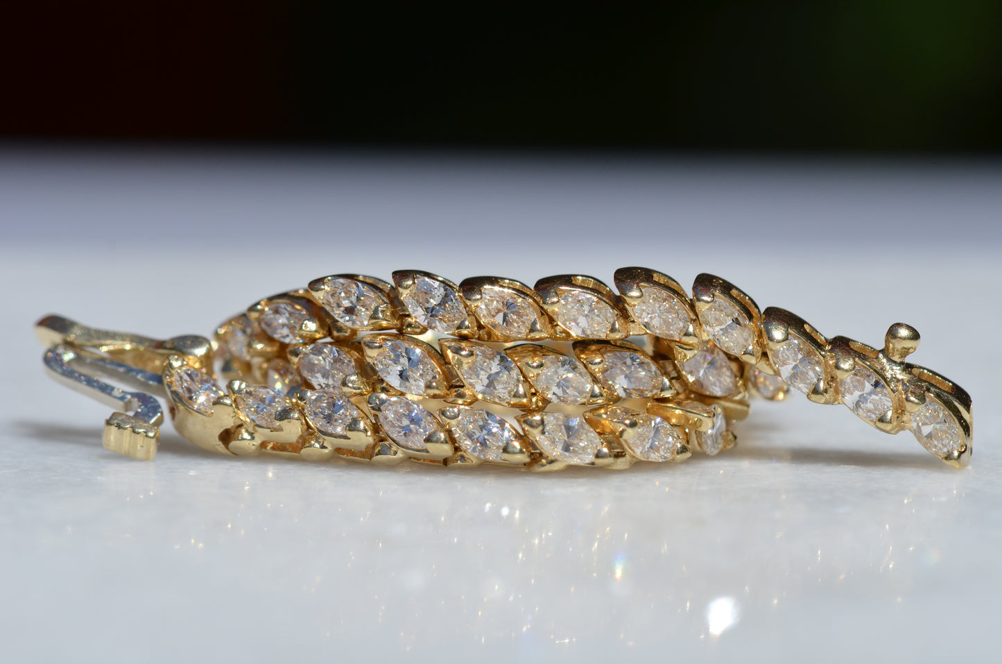 Outstanding Vintage Marquise Diamond Tennis Bracelet