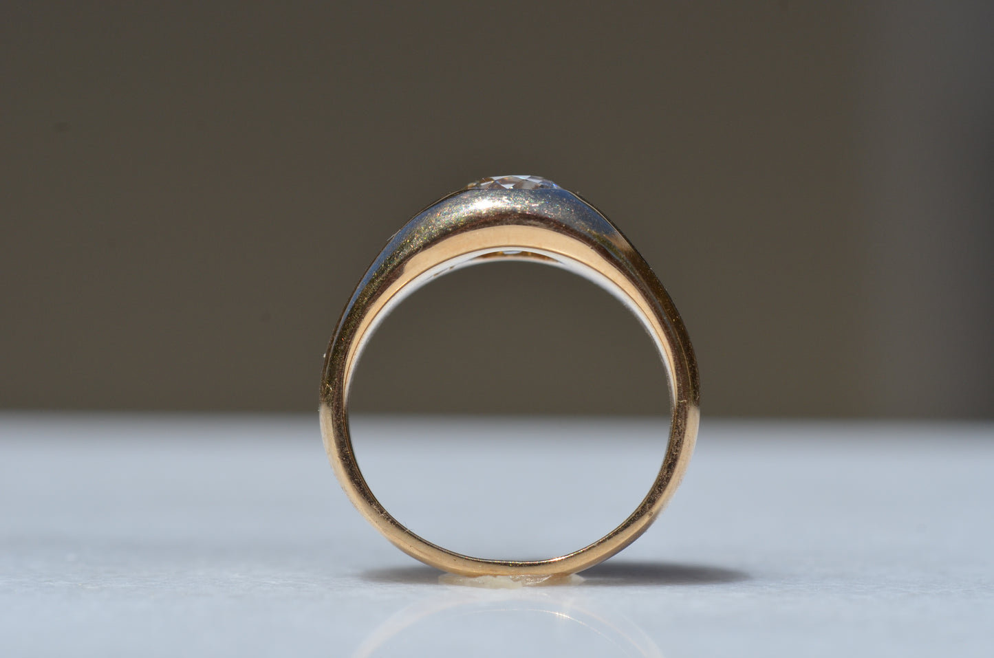 Dreamy Flush Set Old Euro Ring