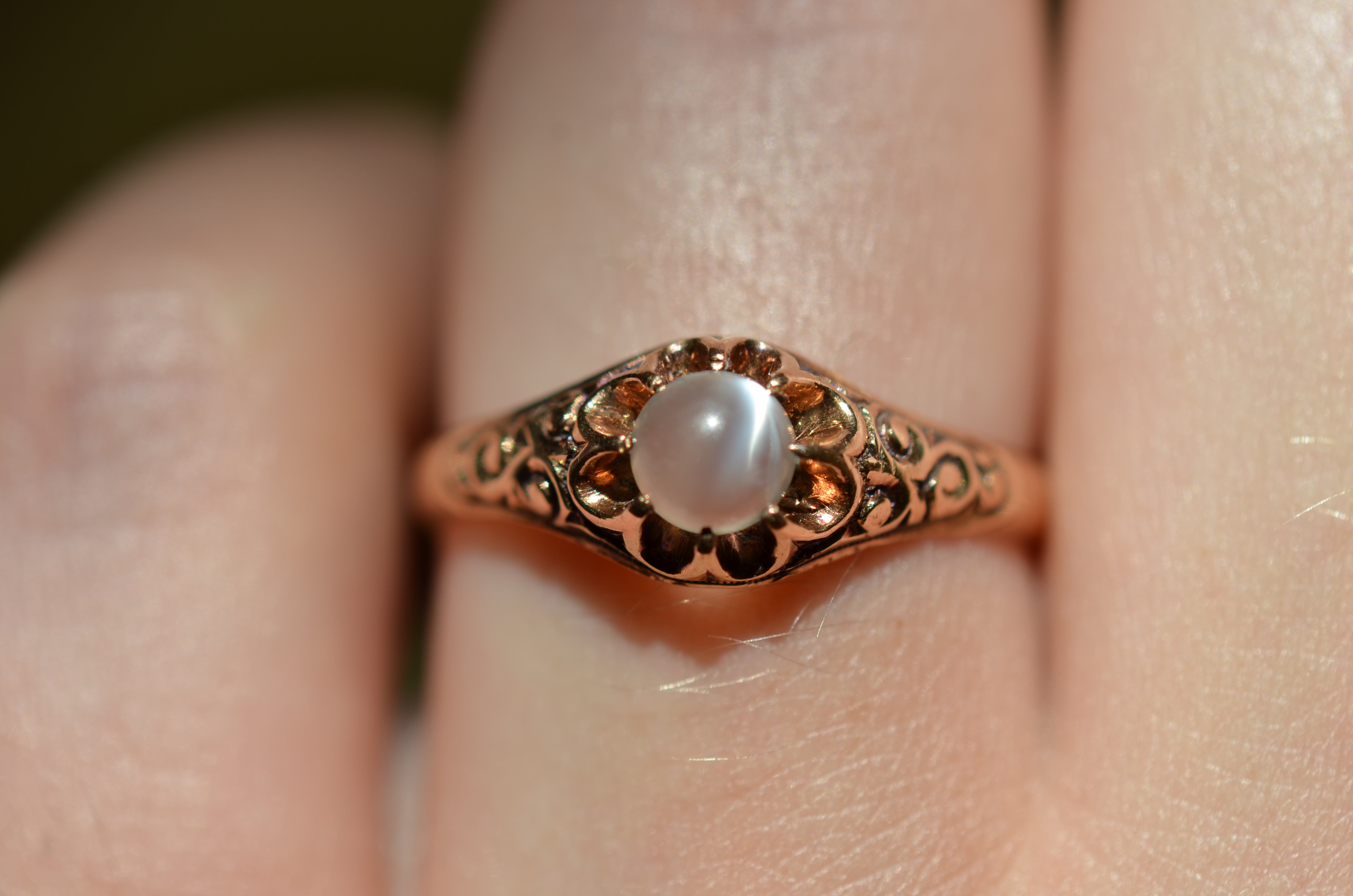 Vintage antique hot sale moonstone ring