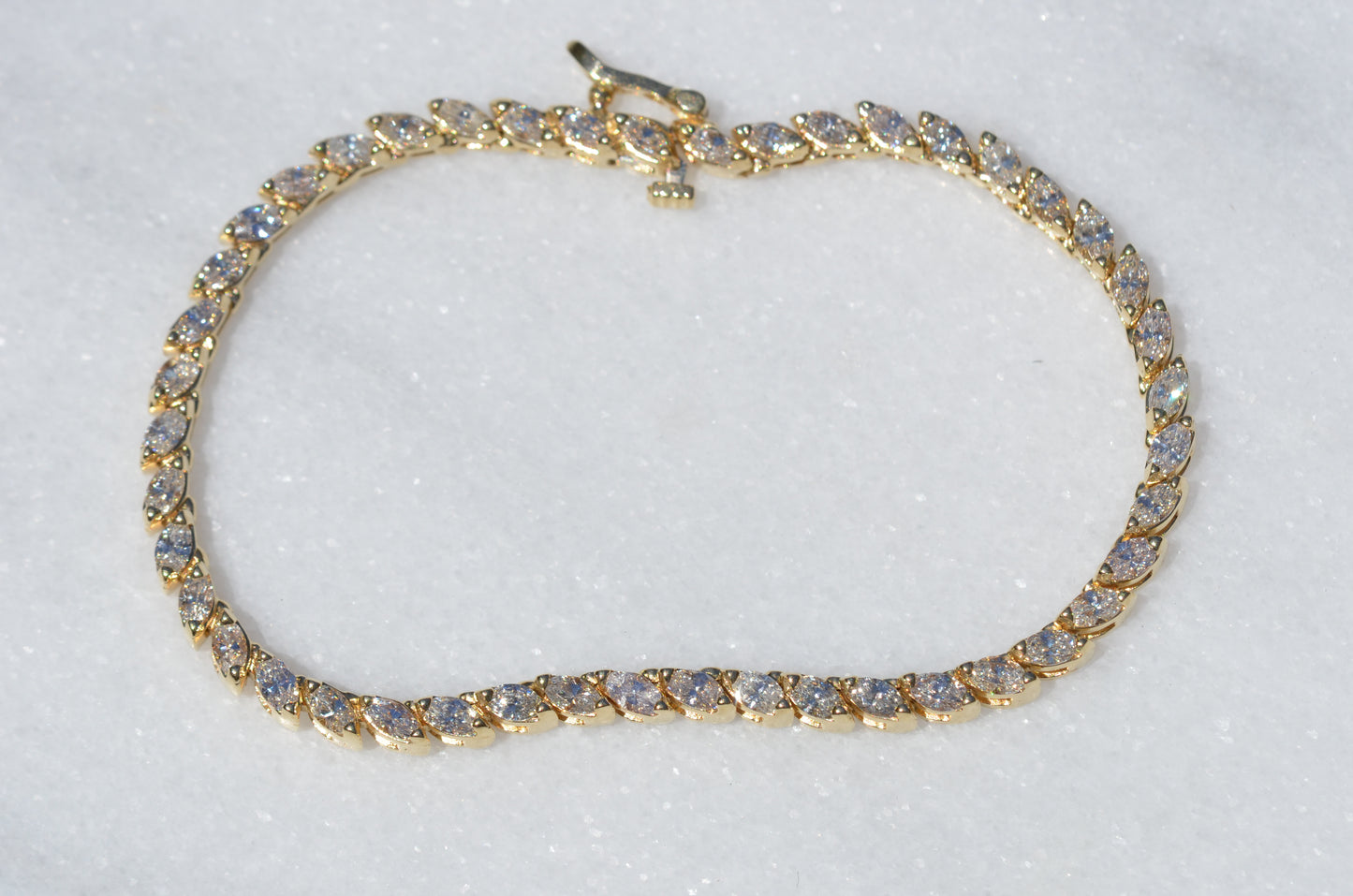 Outstanding Vintage Marquise Diamond Tennis Bracelet