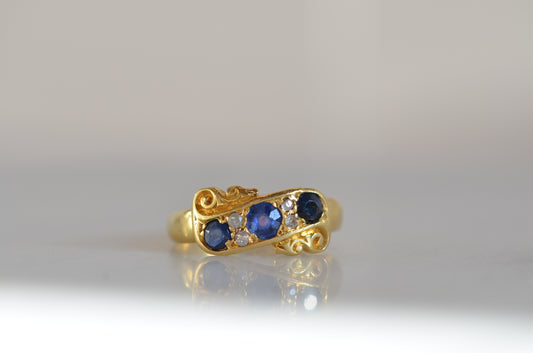 Charming Edwardian Sapphire Scroll Ring