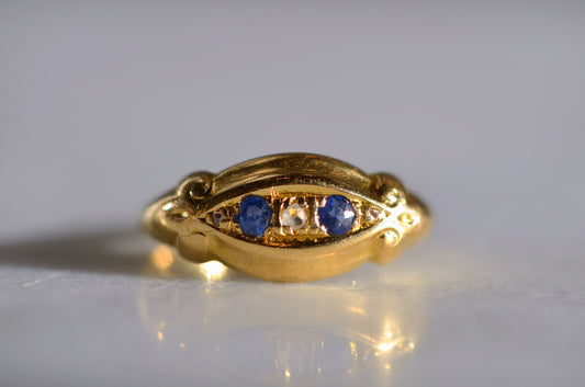 Light and Bright Edwardian Sapphire Ring