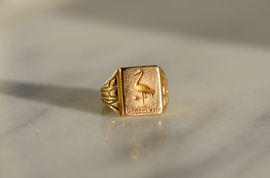 Bold Crane in its Vigilance Signet Ring