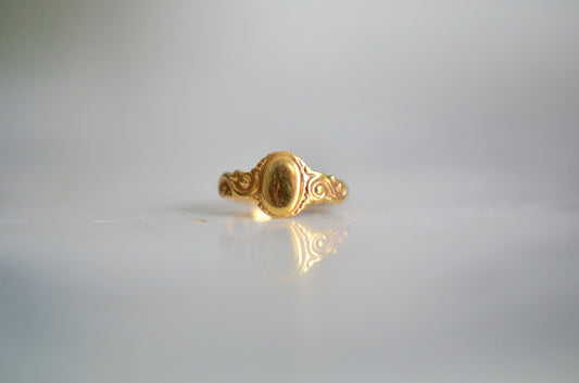 Tiny Blank Baby Signet Ring